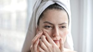 Kuru Ciltler İçin Cilt Peelingi Nasıl Yapılır?